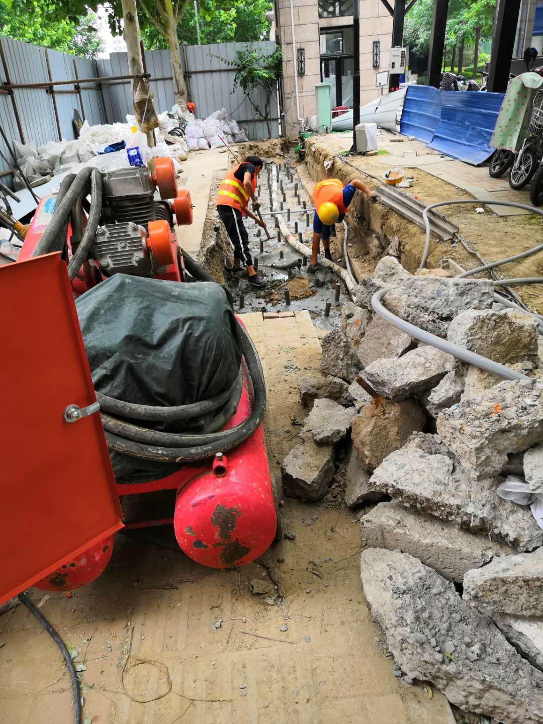 九合垸原种场地基加固解决房子的地基下沉问题